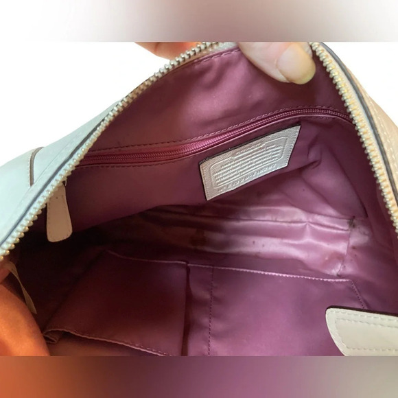 COACH Vintage Leather Shoulder Bag Pearl White Cream - Picture 14 of 16